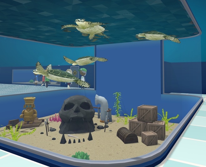 Vier Soepschildpadden zwemmen in hun Aquarium. Het Aquarium bevat grote Decorobjecten en zeer veel Planten. Linksachter het Aquarium lopen vijf Bezoekers voorbij.