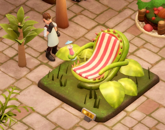 De Folding Chaptrap heeft een bloem die op een rood/witgestreepte vouwstoel lijkt. Als extra 'lokmiddel' staat er zelfs een fris drankje op één van de 'leuningen'. Een Science Enthusiast bekijkt de Plant van links, naast een palmboompje.